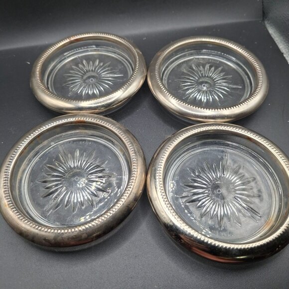 Set Of 4 Vintage Silverplate Rims & Starburst Glass Coasters Made In Italy - Picture 1 of 7